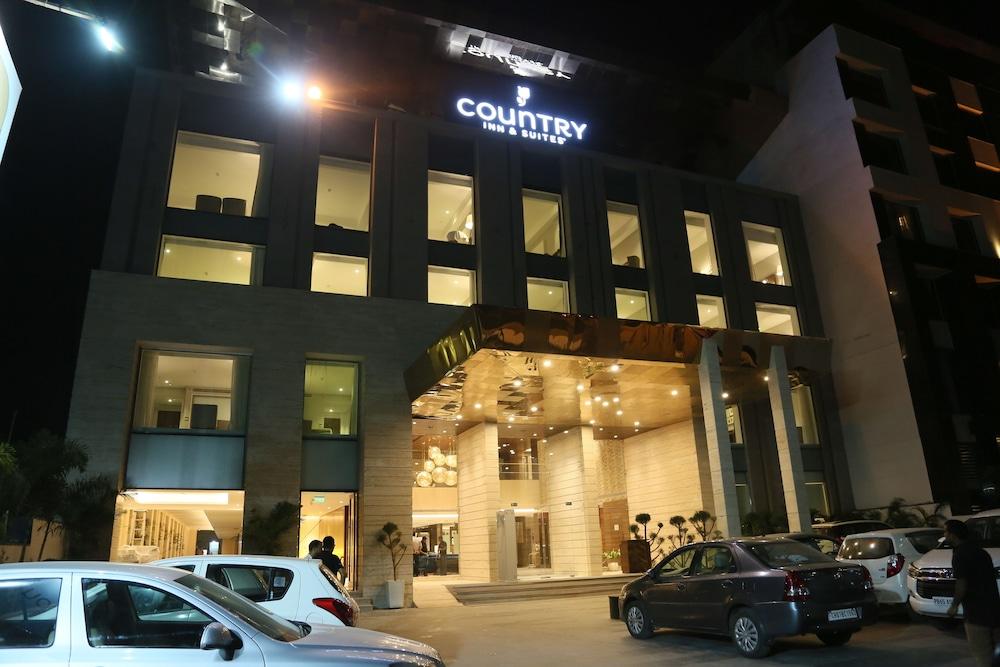 Country Inn & Suites By Radisson Chandigarh Zirakpur Esterno foto