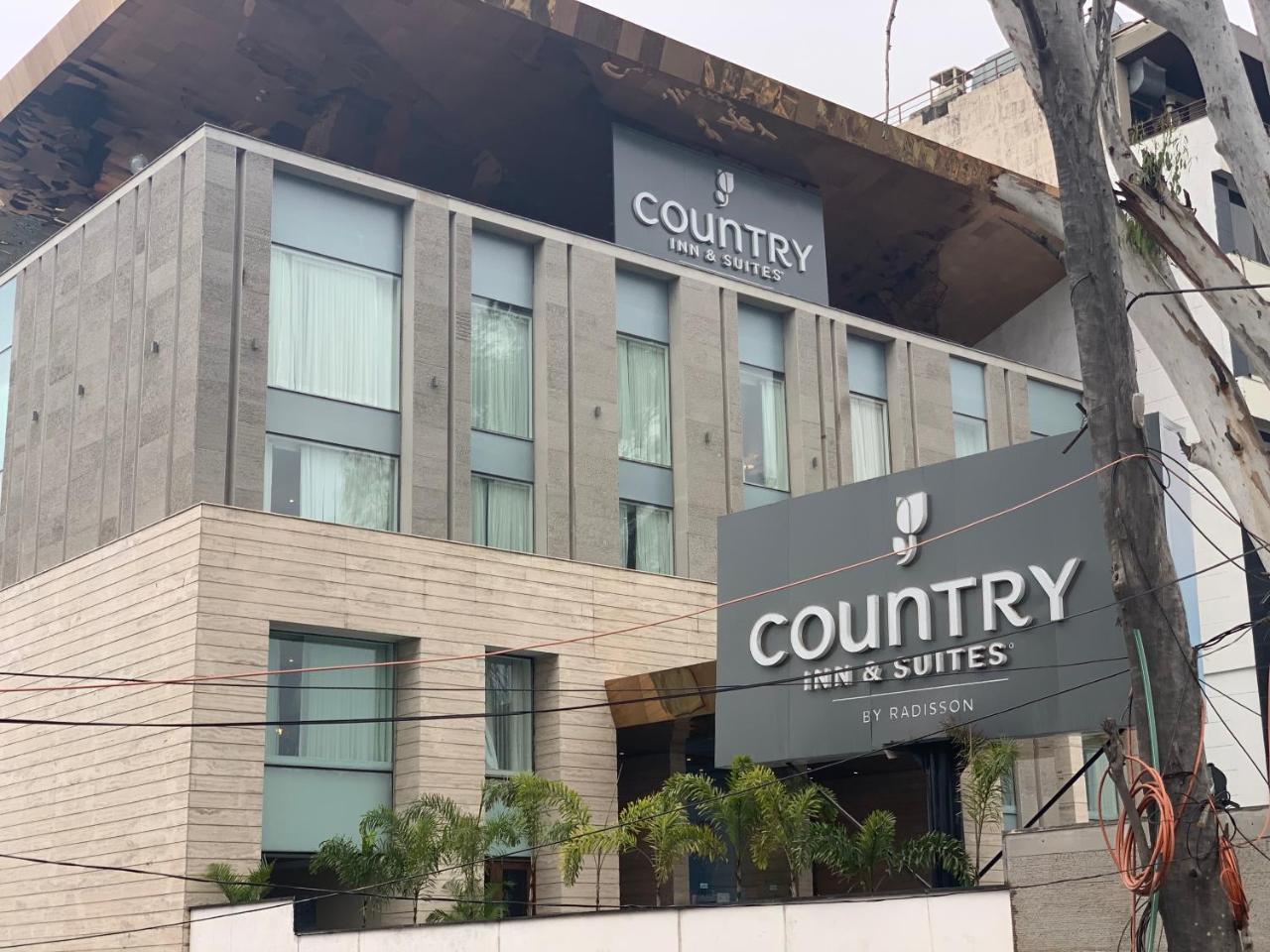 Country Inn & Suites By Radisson Chandigarh Zirakpur Esterno foto