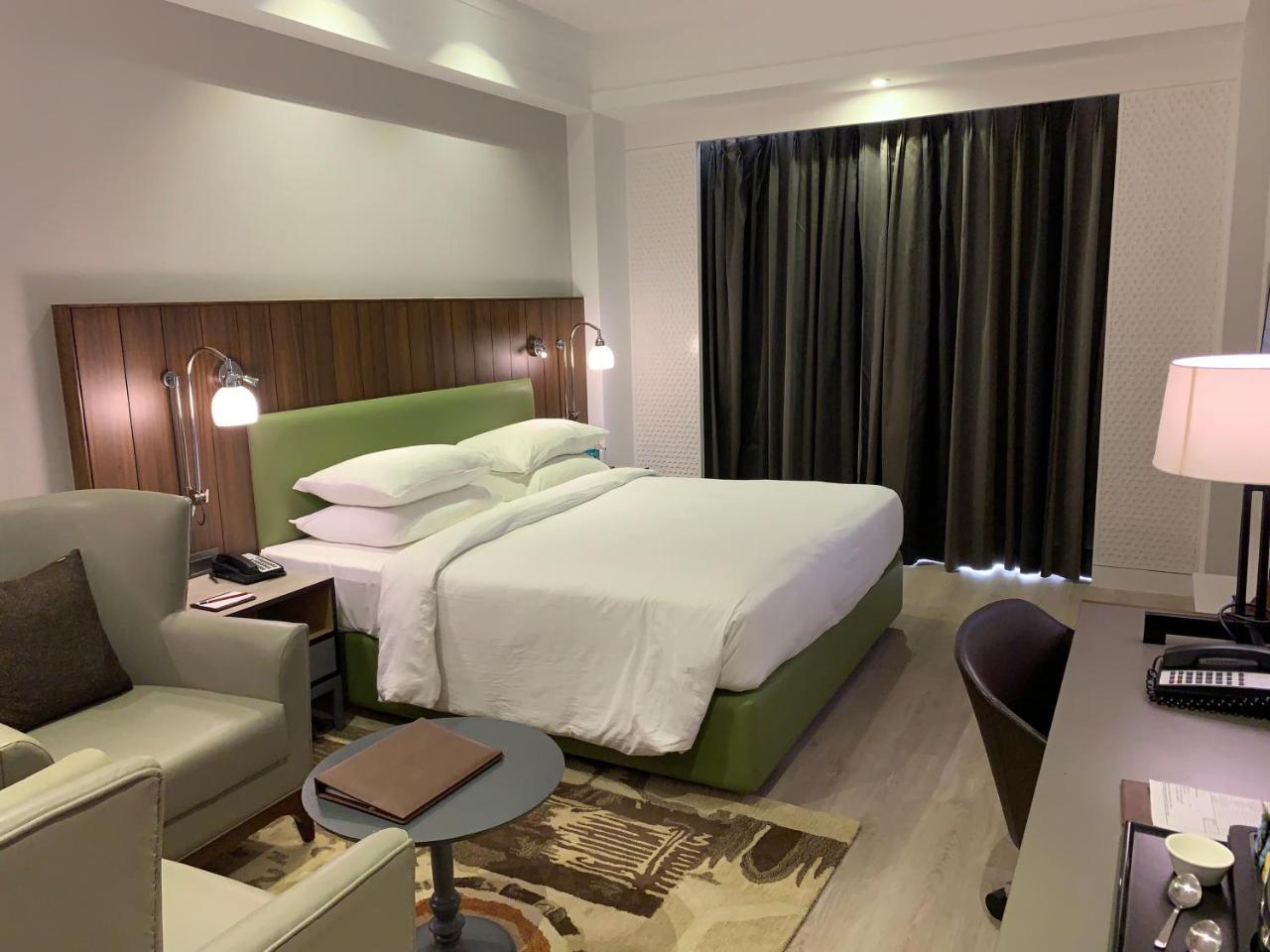 Country Inn & Suites By Radisson Chandigarh Zirakpur Esterno foto